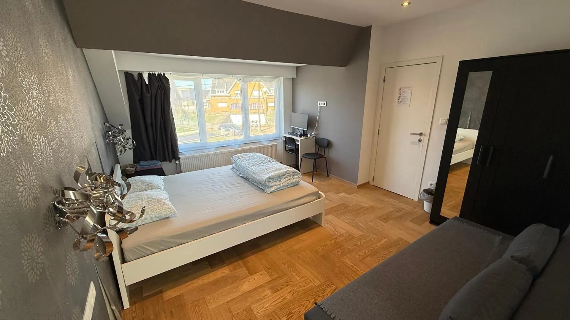 The Beautiful White House Hotel Kortenberg